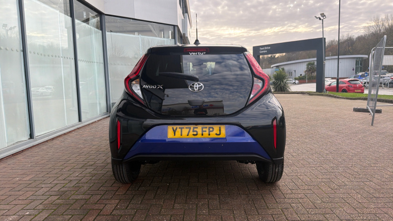 Toyota Aygo X 1.0 VVT-i Edge 5dr Petrol Hatchback